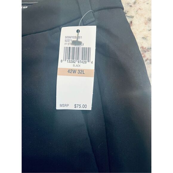 Van Heusen Men's Flex Straight Fit Flat Front Pant - Picture 4 of 5